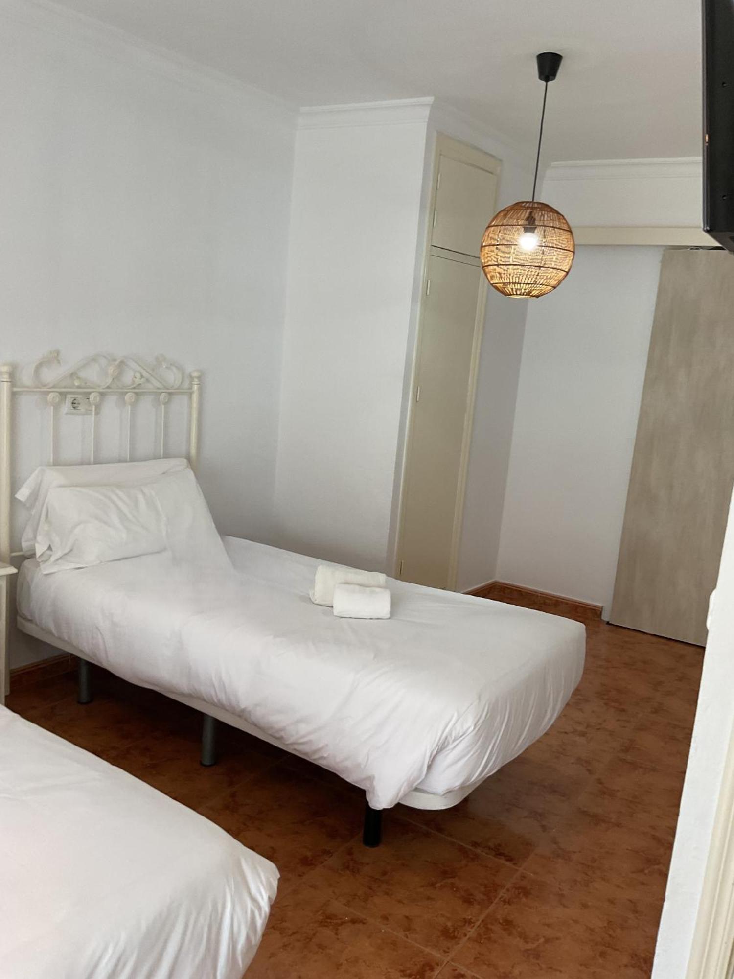Hostal San Miguel By Croma Estepona Buitenkant foto