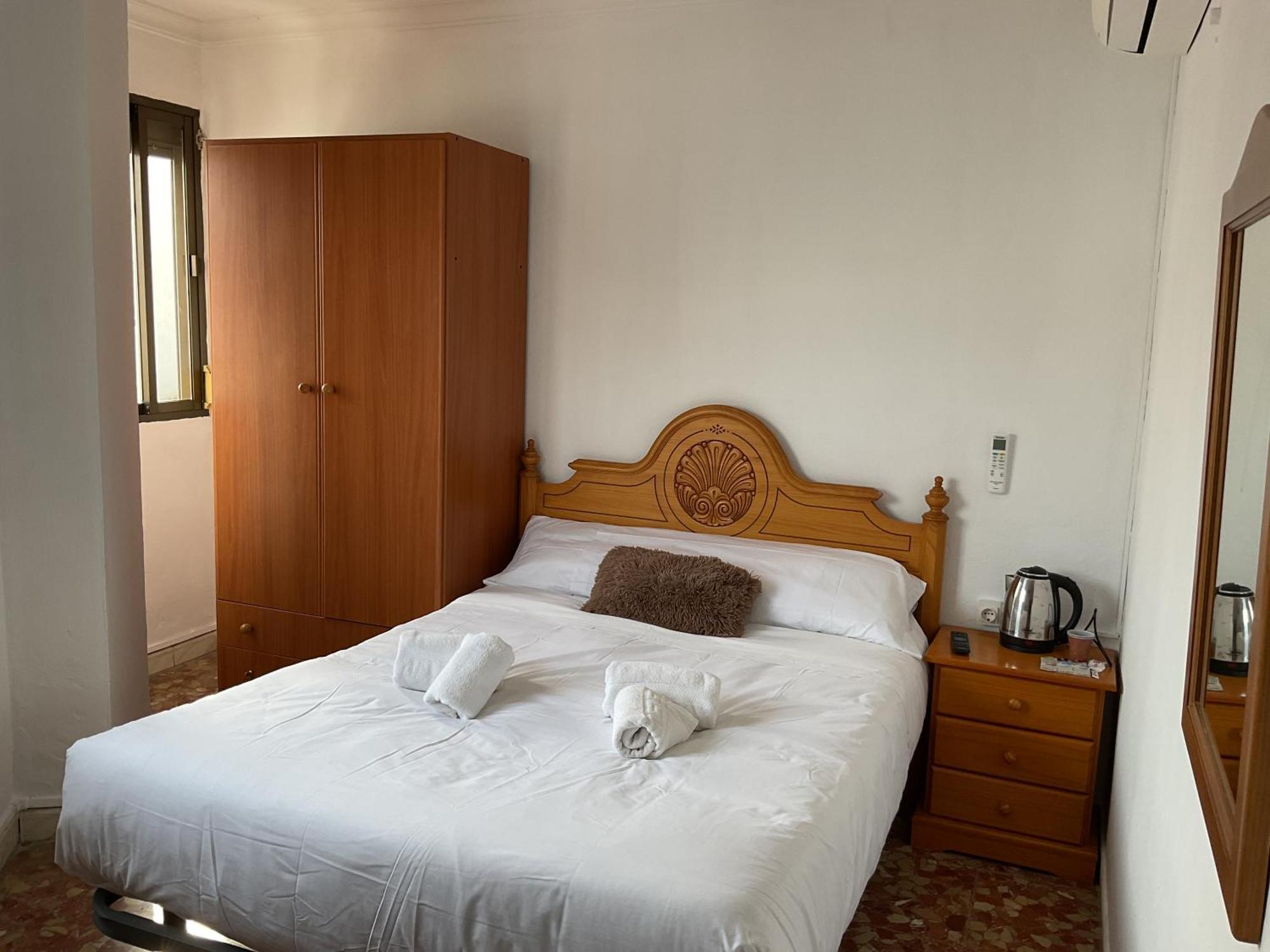 Hostal San Miguel By Croma Estepona Buitenkant foto
