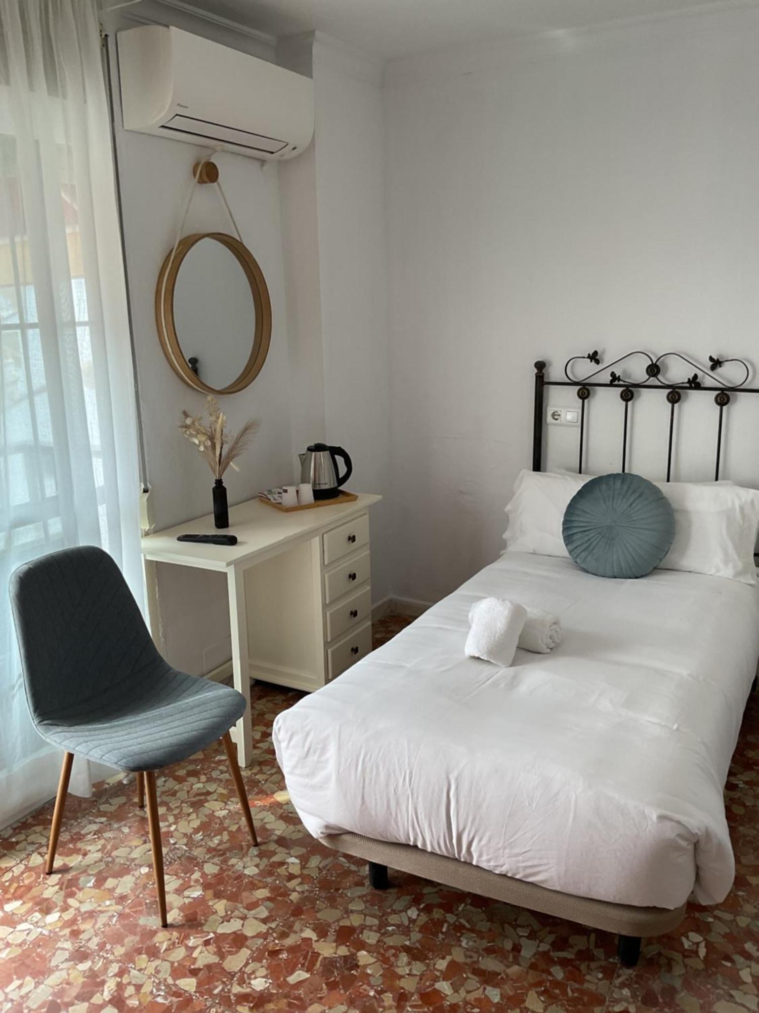 Hostal San Miguel By Croma Estepona Buitenkant foto
